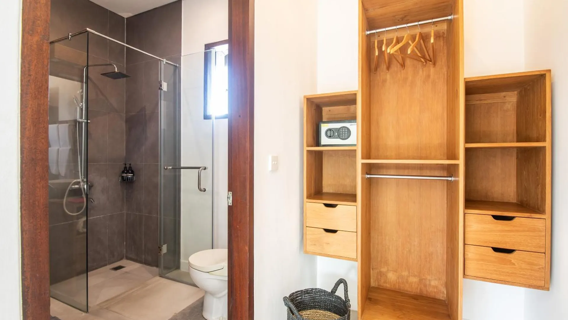 Villa Alissa Seminyak  Indonesia